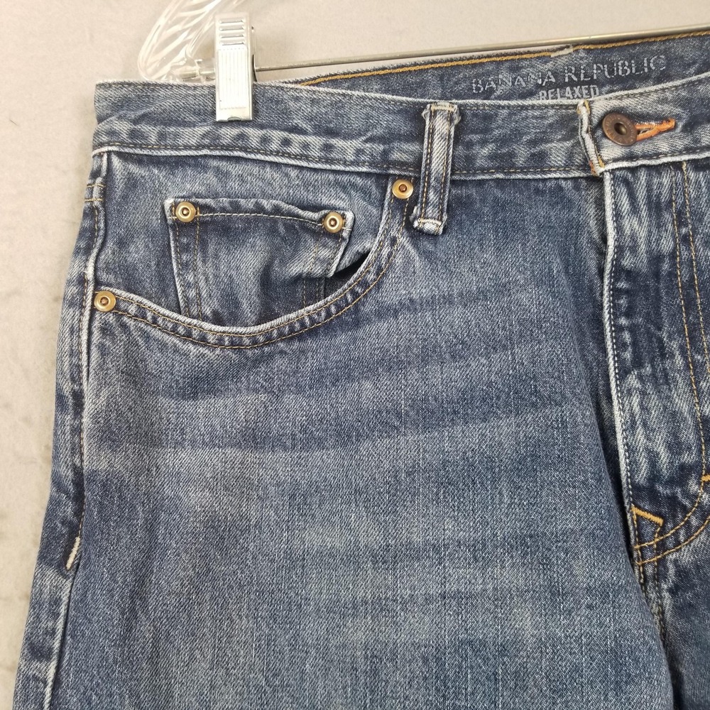 Banana Republic Relaxed Jeans Mens 33x30 Blue Medium Wash Straight Denim Pants - Picture 3 of 15
